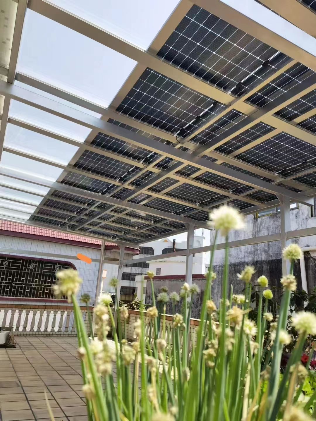 梅河口别墅家用屋顶太阳能发电系统安装
